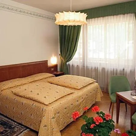 Milano Hotell 3*